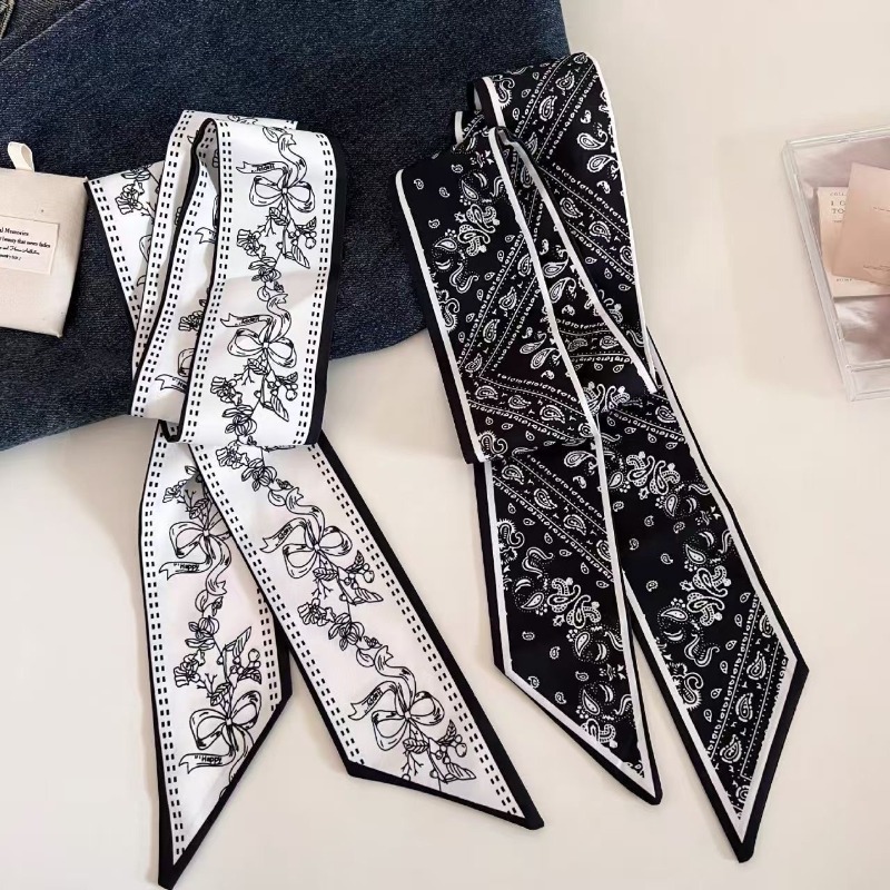 Black White Double Sided Paisl - Women'S Accessories For Neck recension och pris