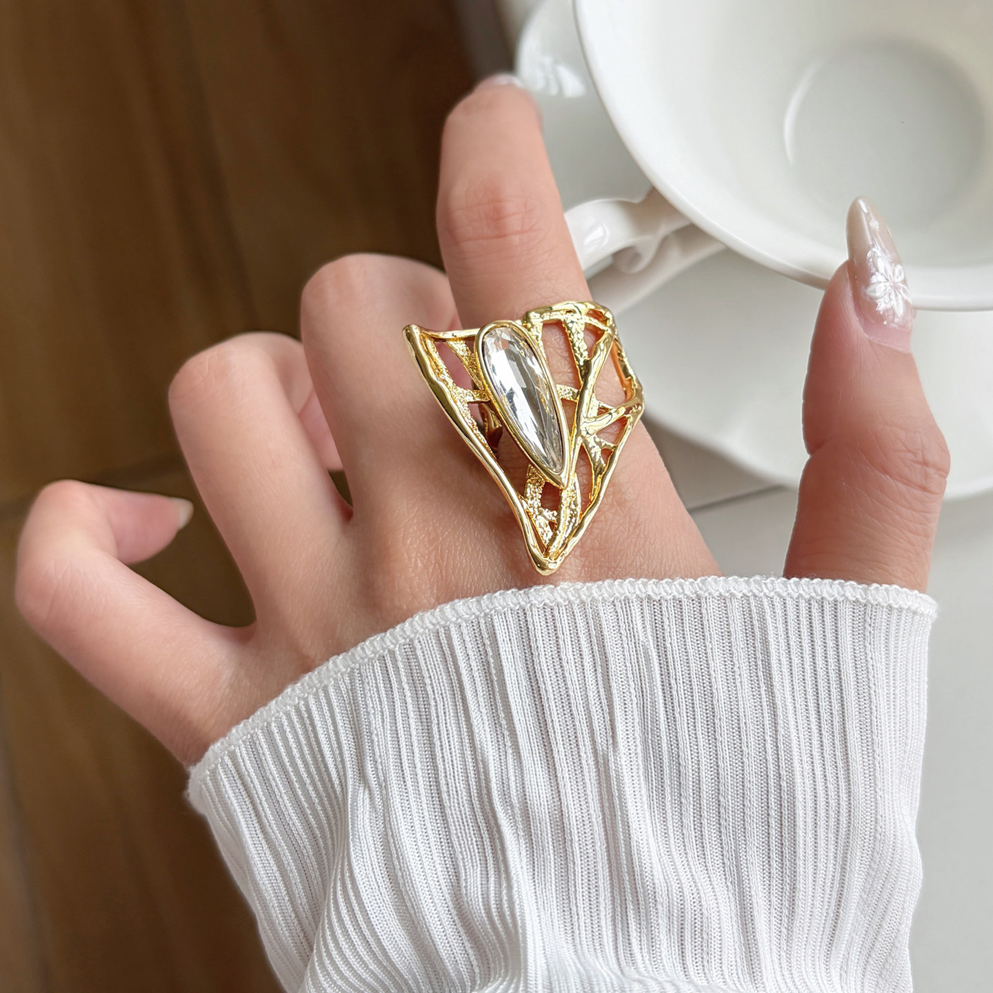 Vintage 80s Hollow Vines Teard - Women'S Accessories In The 80S recension och pris